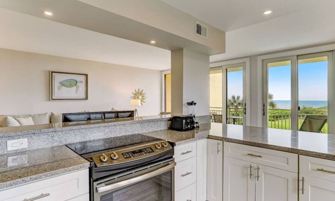 Fernandina Beach Apartment | Beachfront Bliss with spectacular views
