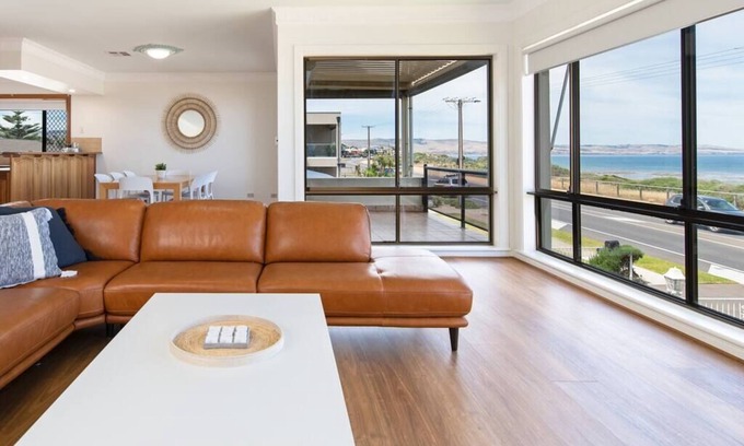 Aldinga Beach House | Beachfront Bliss- Aldinga Beach House - 5 BR