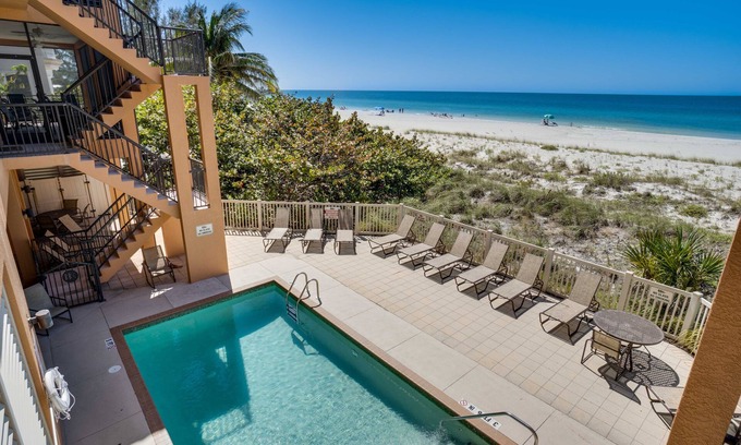 Bradenton Beach Condo | Beachfront - Bradenton Beach Club 242 by SeaBreeze Vacation