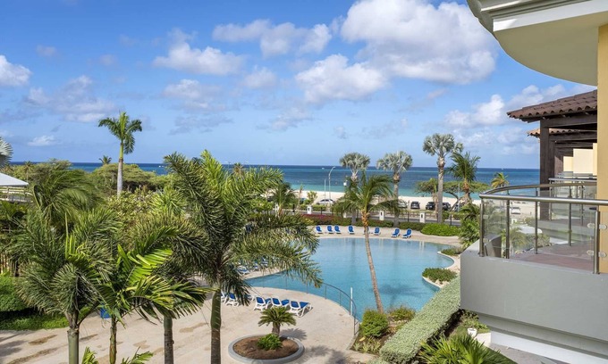 Oranjestad-West Condo | Beachfront - Brisas del Mar 2BR condo - E324