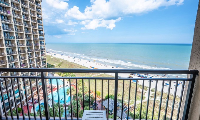 Windy Hill Condo | Beachfront Condo, Stunning Pools and Scenic Views!