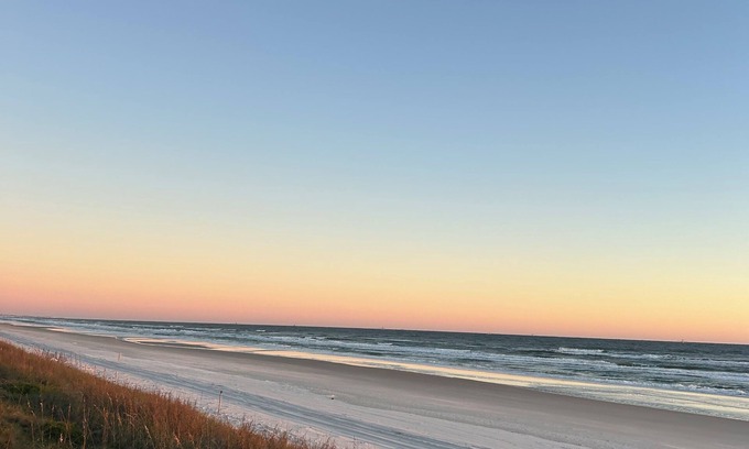 Crescent Beach Condo | Beachfront condo, first floor, 1 min walk to beach, 3 beds, 20 min to St.Aug.