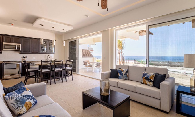 San Pedro Mixtepec Apartment | Beachfront Condo in Peaceful Puerto Escondido at Vivo Resort