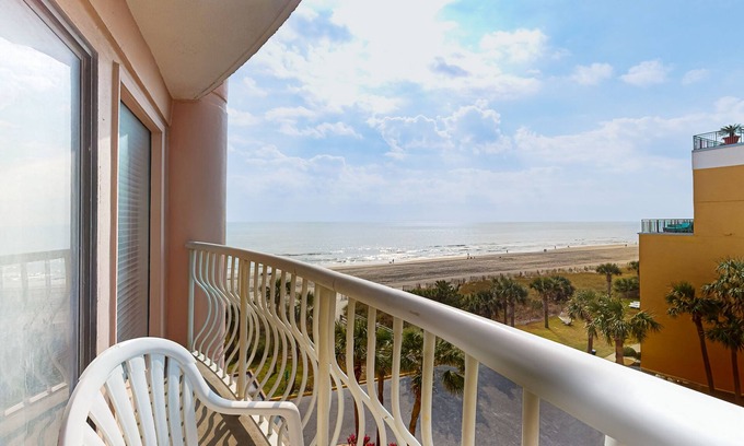 Myrtle Beach Condo | Beachfront condo with ocean views, on-site pool, WiFi, central AC