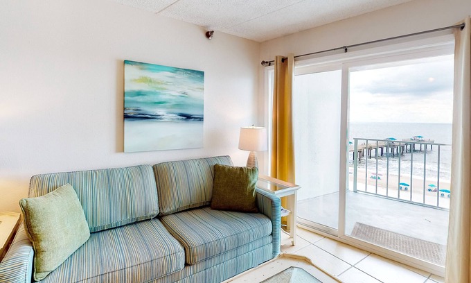Orange Beach Condo | Beachfront Condo w/Jaw-Dropping Views, Shared Pool, Gym, Private Balcony