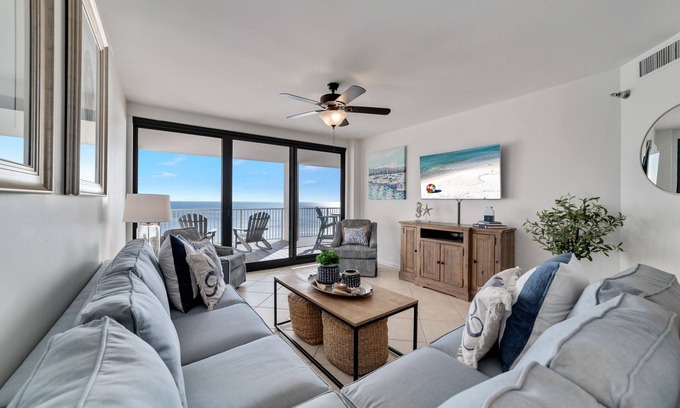 Orange Beach Condo | Beachfront Condo with Pool and Beach Access!