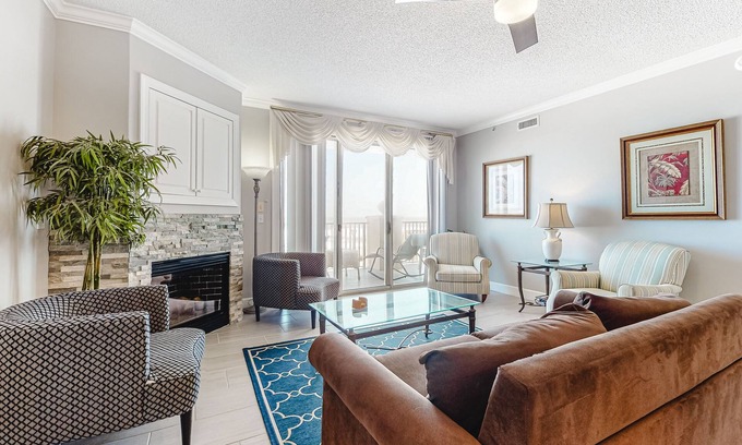 Ocean City Condo | Beachfront Condo with Amazing Water Views, Private Balcony, A/C