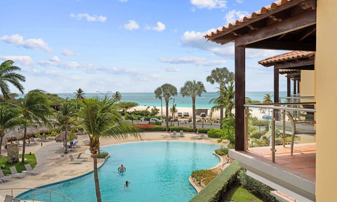 Oranjestad-West Apartment | Beachfront - Deluxe View Studio condo - E323-1