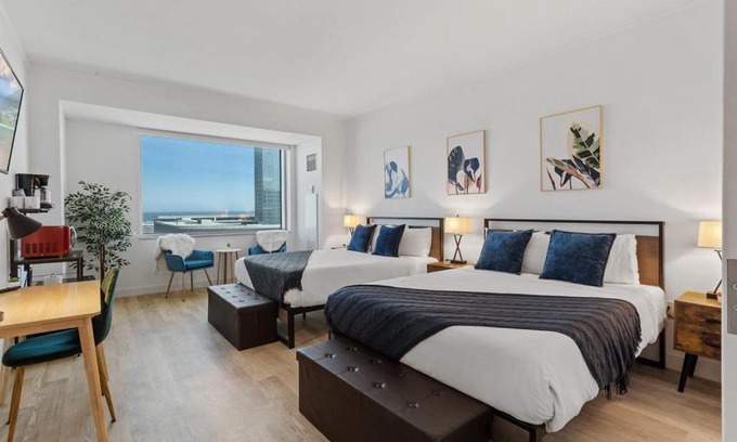 Atlantic City Apartment | Beachfront Double Queen - CozySuites