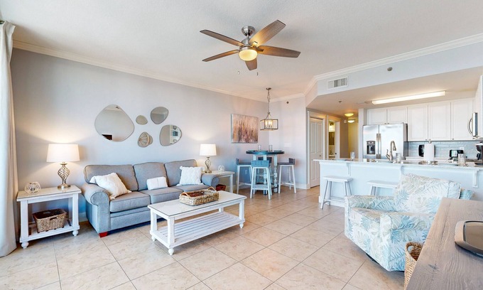 Fort Walton Beach Condo | Beachfront Escape with Sixth-Floor Views, Free WiFi, Shared Pools, & Gym