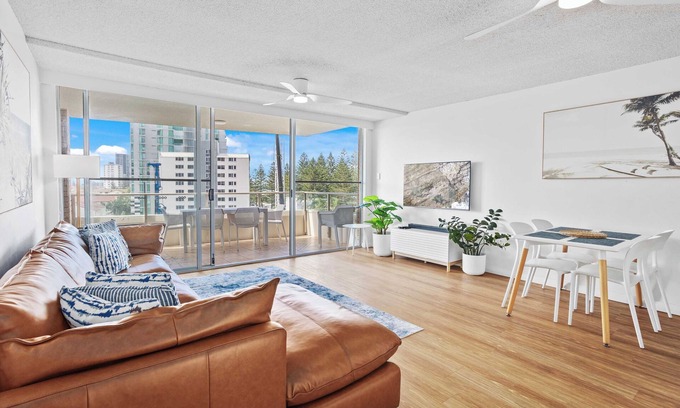 Burleigh Heads Apartment | Beachfront Escape in Burleigh Heads