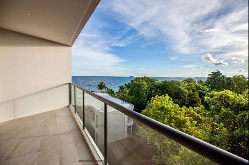 Mae Pim Apartment | Beachfront Escape Seaview Suites 5th & Top Floor- Mae Phim