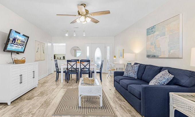 Aloha Kai House | Beachfront - Family-Friendly Beach Escape with Pool, Porch & Sun-Filled Fun – Aloha Kai #24