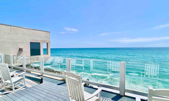 South Oceanside House | Beachfront Fun, Classic Beach House w/Fire Ring