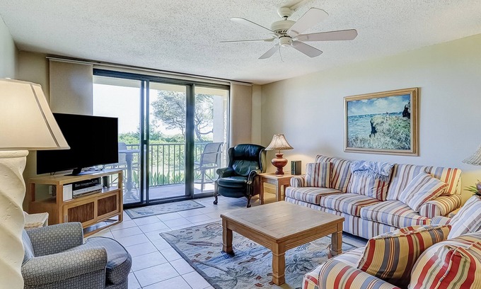 Folly Field Villa | Beachfront getaway with WiFi, pools, hot tub, gym, washer/dryer, & central AC
