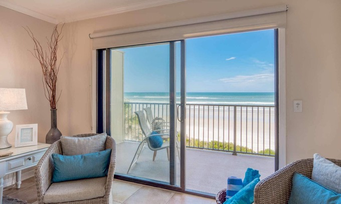 Crescent Beach Condo | BEACHFRONT! Heated Pools, Balcony Sunrise, Pickleball, Fitness Center, Parking, $300 in Free Tickets