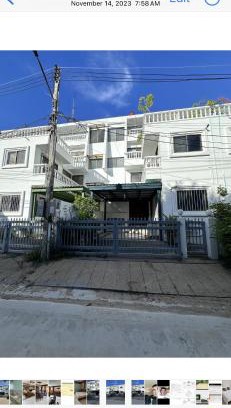 Bang Lamung Villa | Beachfront home pattaya