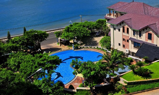 Vung Tau Hotel | Beachfront Hotel