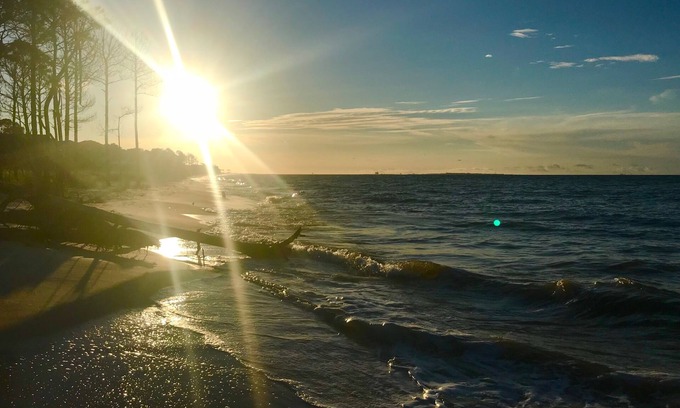 Dauphin Island House | Beachfront in DeSoto Landing, Community Pool and Tennis Cts. 2 refrigerators.