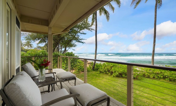 Wainiha House | Beachfront Luxury Dream House with A/C & Gym!