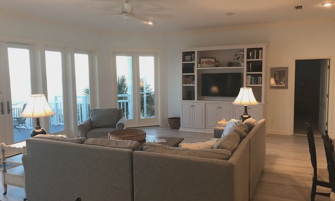 Plantation House | Beachfront Luxury Home in SGI Plantation! Close to Cut with Amazing Views!