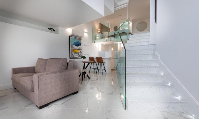 Gibraltar Apartment | Beachfront maisonette
