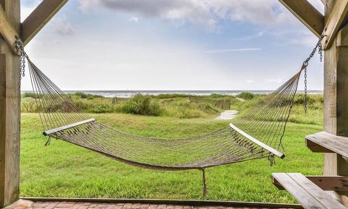 Galveston House | Beachfront Memories Made at The Mystical Mermaid! Perfect place to Play & Relax