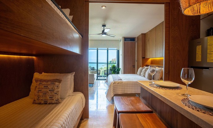 La Cruz de Huanacaxtle Apartment | Beachfront Studio, Zantamar 303
