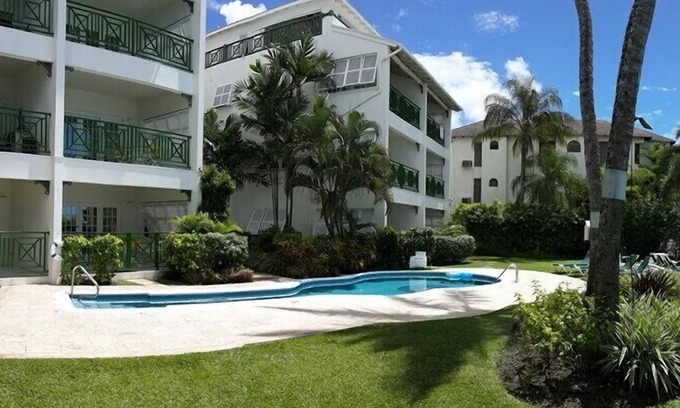 Worthing Condo | Beachfront Penthouse #7 Leith Court