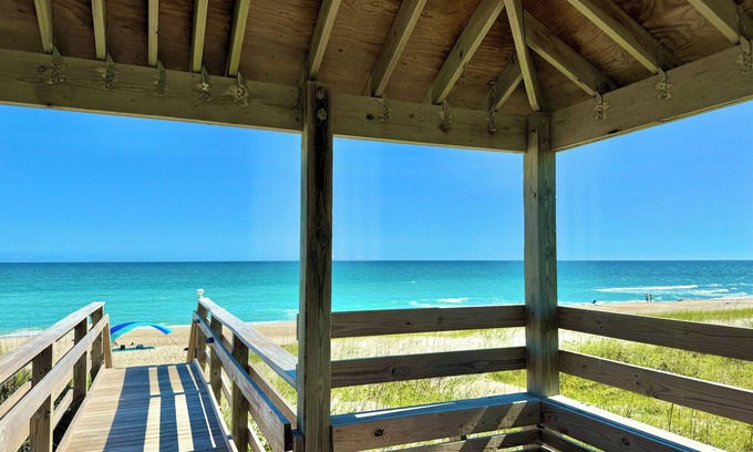 Atlantic Beach Apartment | Beachfront Pet Friendly 1st Flr Pool Private Beach