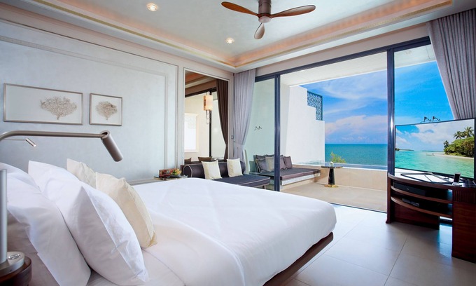 Cha-am Apartment | Beachfront Pool Suite