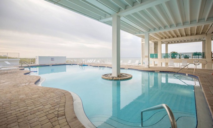 Bid-a-wee Beach Condo | Beachfront, Renovated, Sleeps 4, Free Beach Chairs, WiFi and coffee!