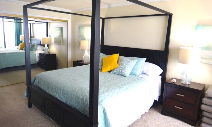 Gulf Lagoon Beach Condo | Beachfront Remodeled, Relaxing & Modern 2 Bed/2Bath