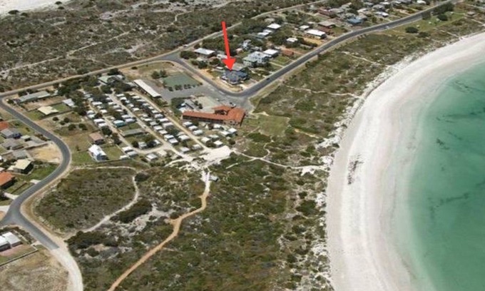 Lancelin Apartment | BeachFront Retreat in Lancelin