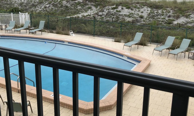 Jacksonville Beach Apartment | Beachfront Studio Condominium
