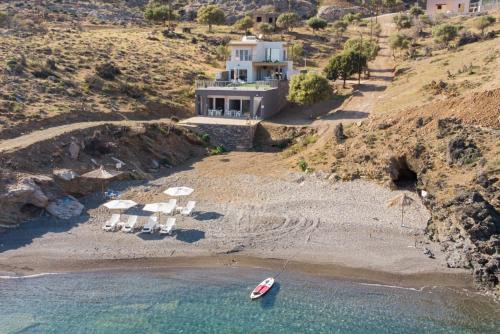 Faistos House | Beachfront Studio Kyma East ~ Crete's Hidden Gem