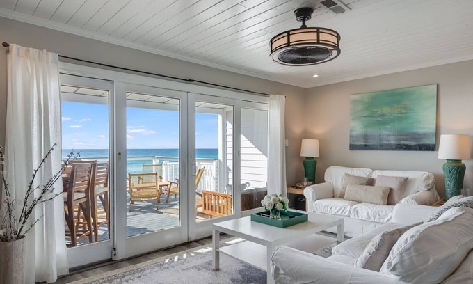 Inlet Beach House | BEACHFRONT Townhome in Inlet Beach