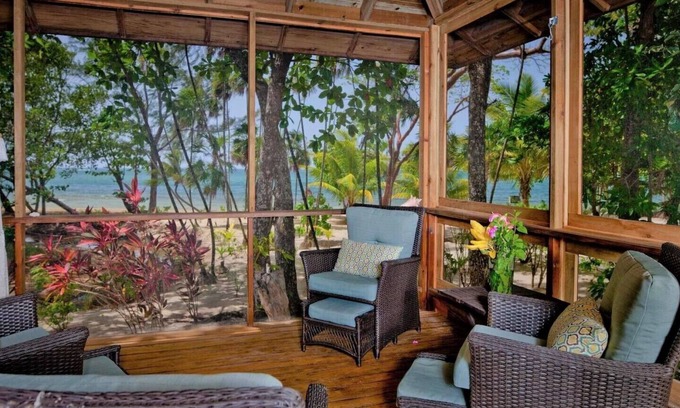 Palmetto Bay House | Beachfront Tranquility, Pool, Bar & Restaurant, Private Community