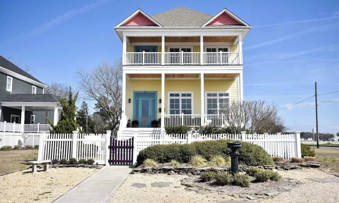 Cape Charles House | Beachfront - unbeatable location - steps to beach & shops - sunsets from porch!