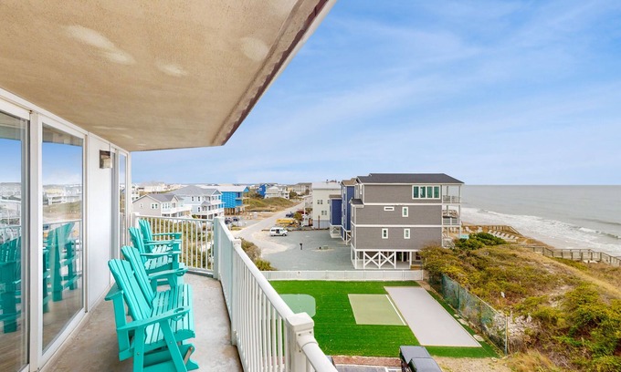 Sneads Ferry Condo | Beachfront condo with ocean views, balcony, on-site pool, gym, sauna & AC