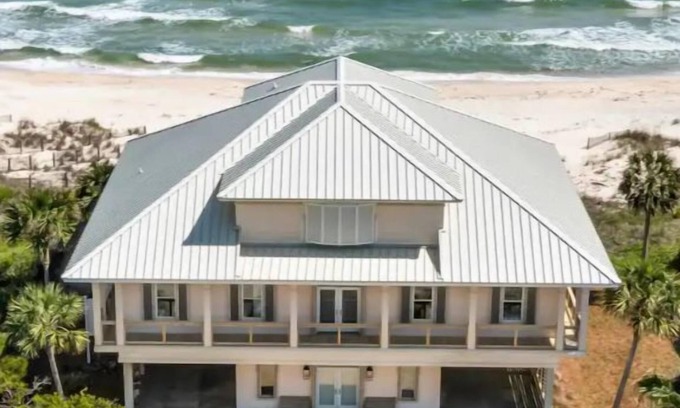 Plantation House | Beachfront Paradise Luxury Home Private Beach Near Pool