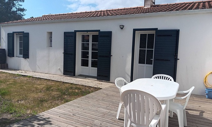 La Faute-sur-Mer House | Beachfront Villa in Private Area, Calm and Sunny, Sleeps 4