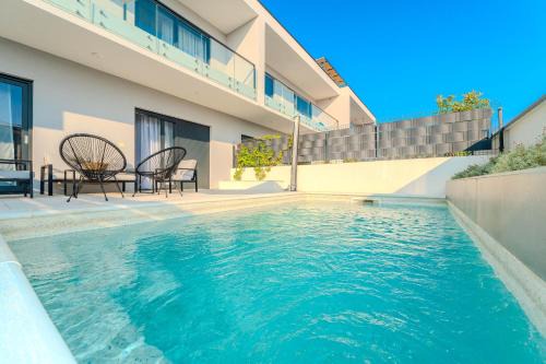 Privlaka Villa | Beachfront Villa Azzuro with Seaview