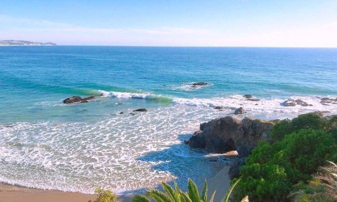 Western Malibu House | Beachfront Villa Broad Beach w/direct beach access