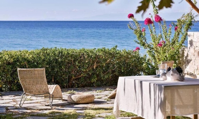 Mola Kalyva Villa | Beachfront Villa in Chalkidiki - Greek Traditional Style
