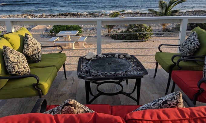 West End House | Beachfront Villa - Escape From Reality - Amazing Ocean Views!