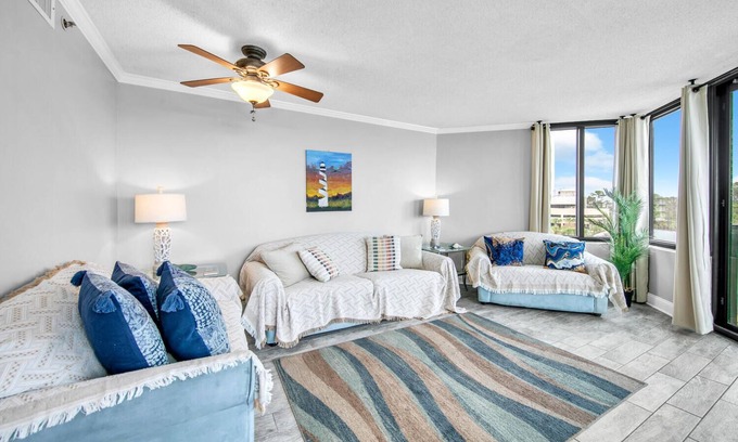 Panama City Beach Condo | ⭐Beachfront with Beach Service - 1BR Sunbird 401E⭐