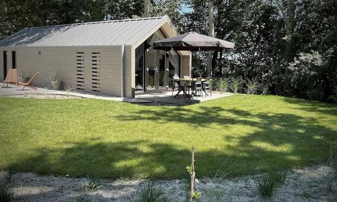 Hulshorst Apartment | Beachhouse Veluwemeer mit großem Garten in Strandnähe (inkl. Hallenbadnutzung)