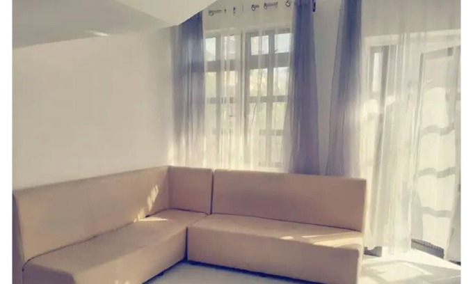 Wolmar House | Beachlover apart 3 beds 15 secs next sea west area