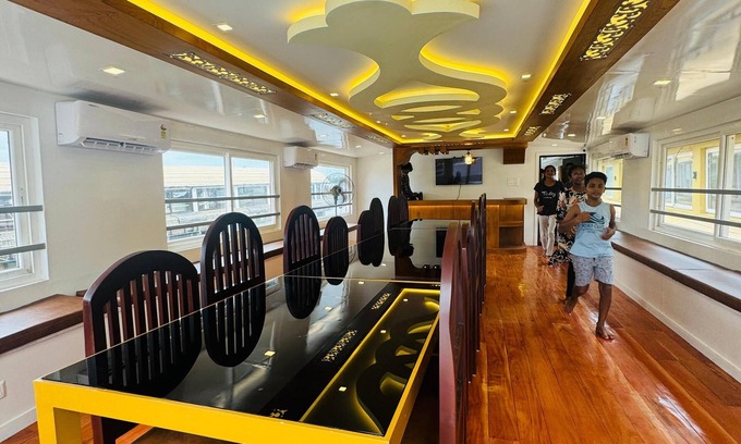 Alappuzha Boat Rental | Beachparadise Daycruise houseboat